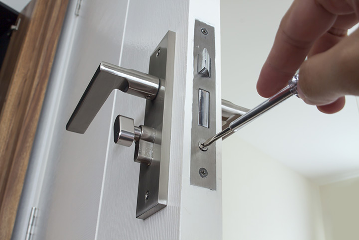 Our local locksmiths are able to repair and install door locks for properties in Holborn and the local area.